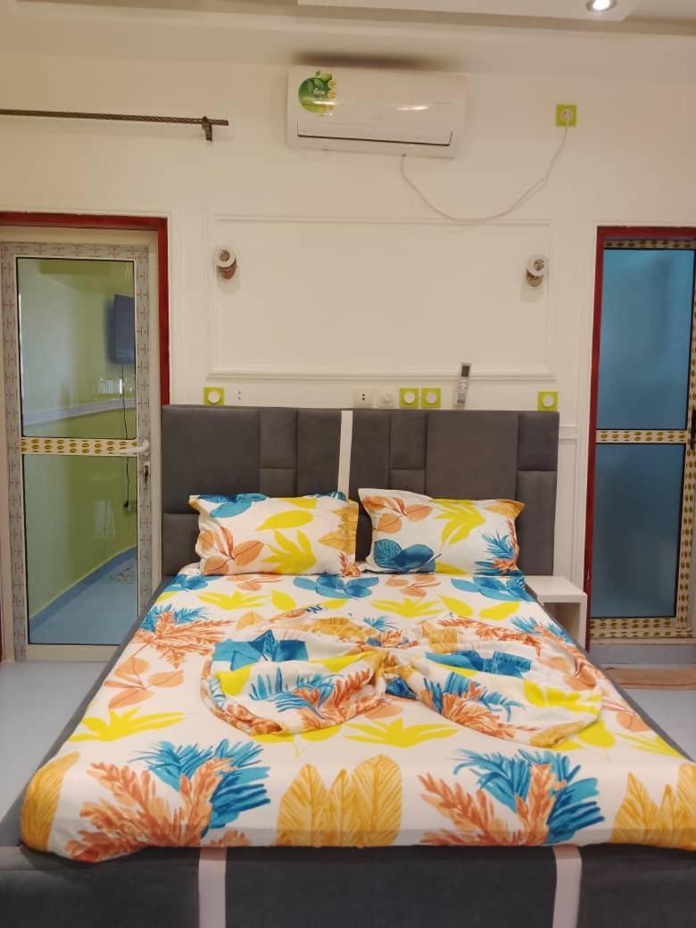 Residence P P M Odza Яунде Экстерьер фото